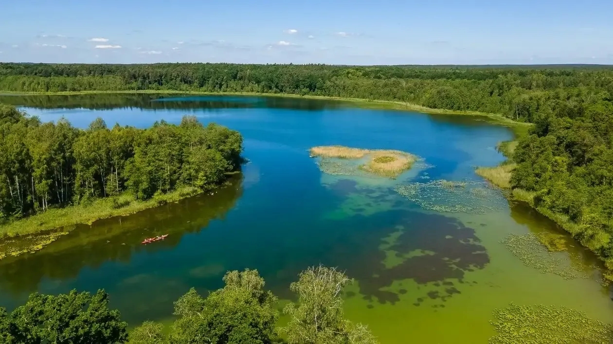Jezioro Krutyńskie: raj dla wędkarzy i miłośników kajakarstwa