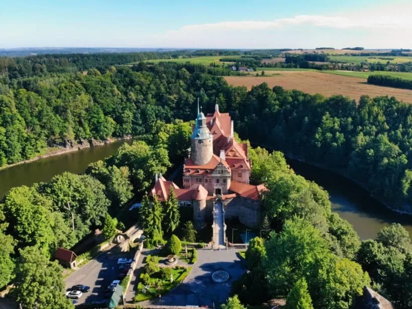 Noclegi w okolicy Zamku Czocha – gdzie spać blisko atrakcji?